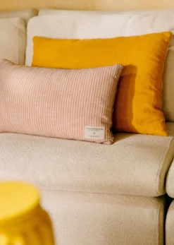 New Sezane Kissen Gewebte Pianissimo -  Großes Modell Webkaros Kaffee und Blush – Webstreifen Blush