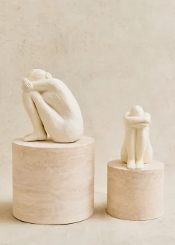 Sezane Skulptur Guénolée Courcoux - Sitzende Frau Großes Modell