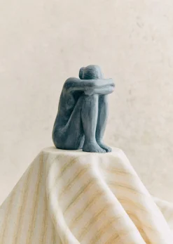 Hot Sezane Skulptur Guénolée Courcoux - Sitzende Frau Kleines Modell