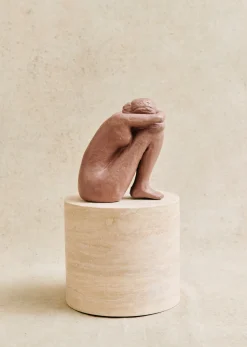Hot Sezane Skulptur Guénolée Courcoux - Sitzende Frau Kleines Modell
