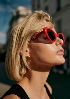 Sezane Sonnenbrille Bianca - Solidarische Kreation Rot