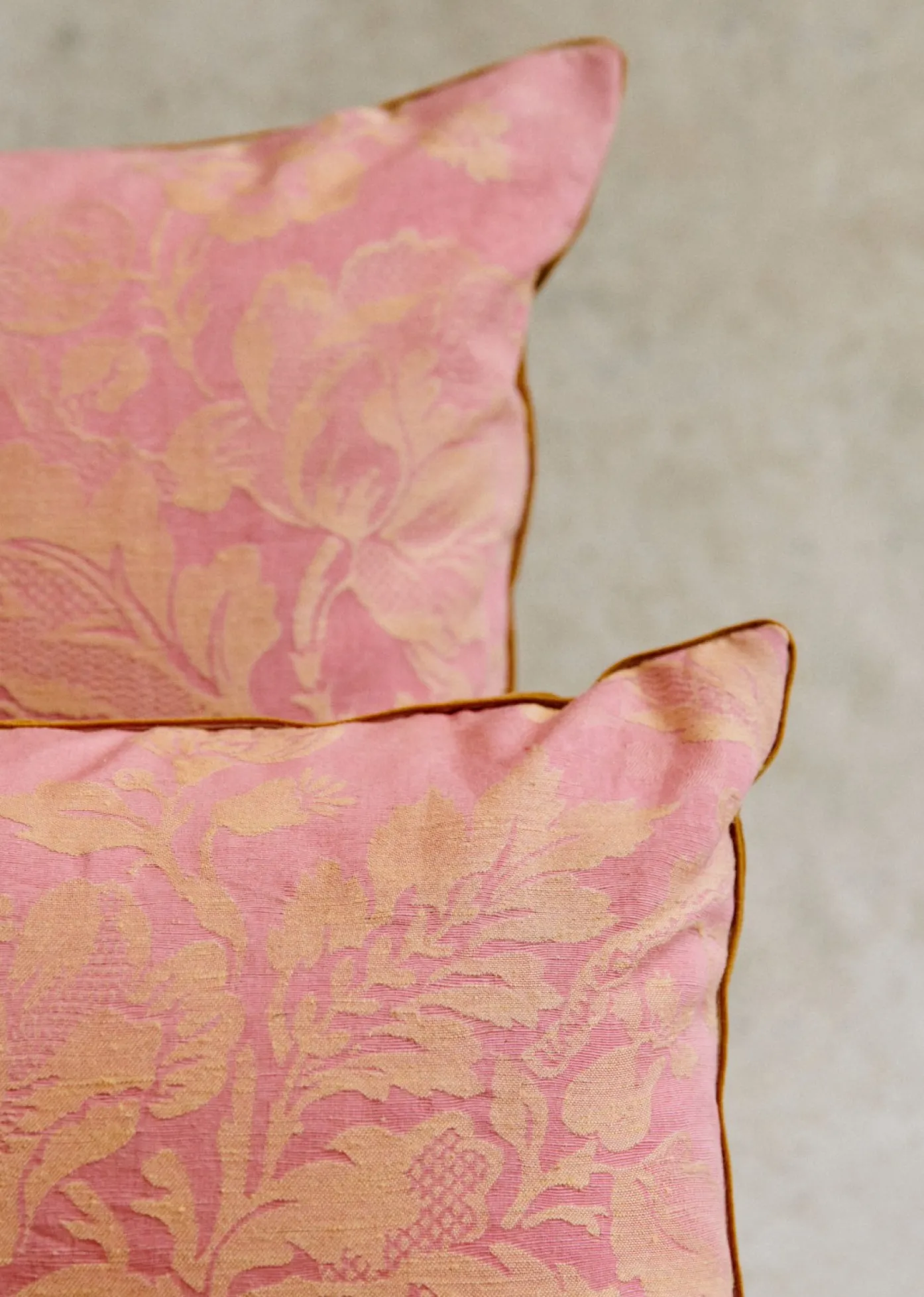 Sale Sezane Vintage-Kissen – Sehr Großes Modell