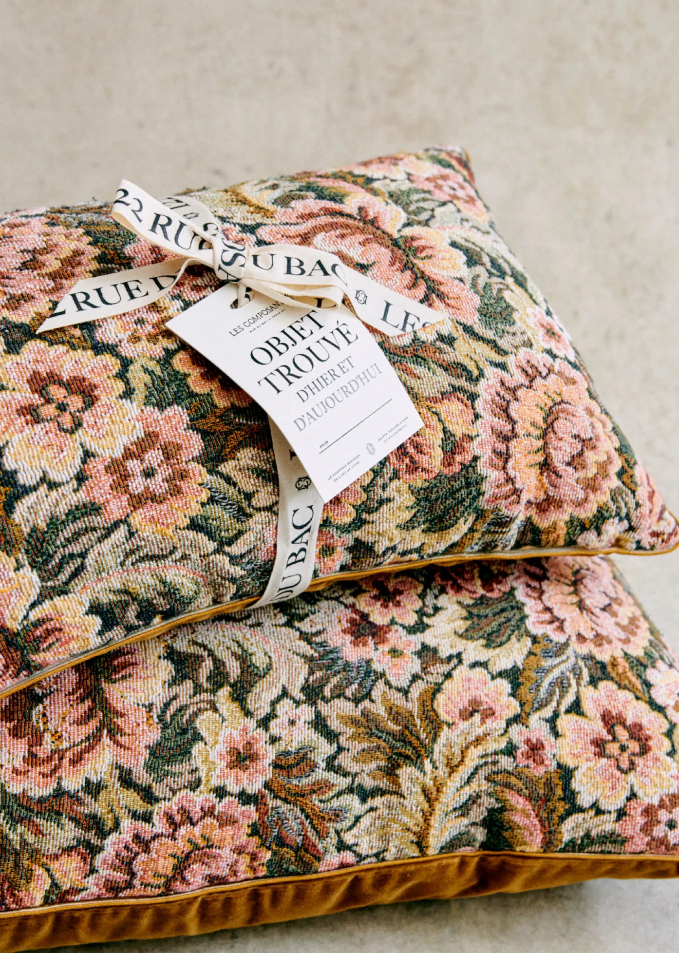 New Sezane Vintage-Kissen – Sehr Großes Modell
